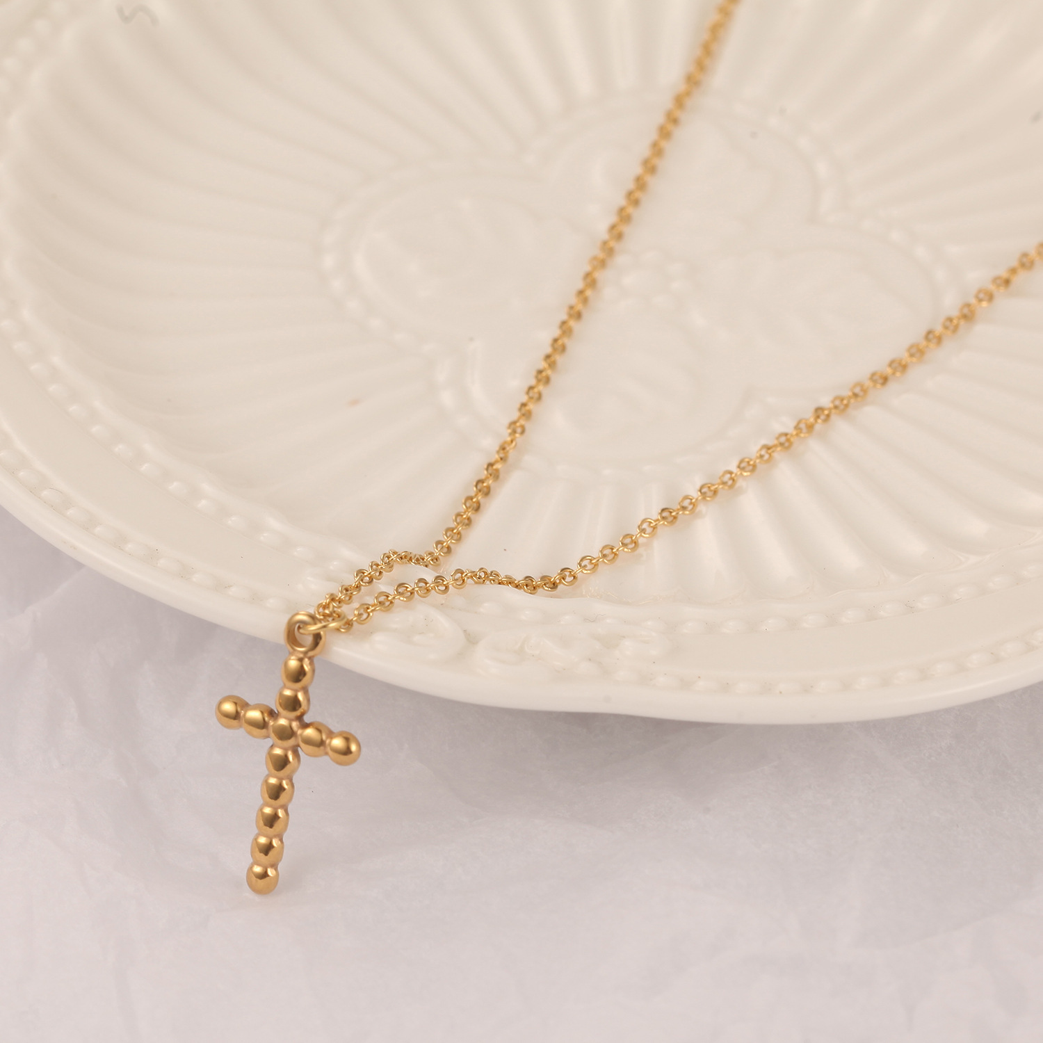 西方古董复古风项链小号圆珠十字架项链锁骨链女钛钢镀18k金