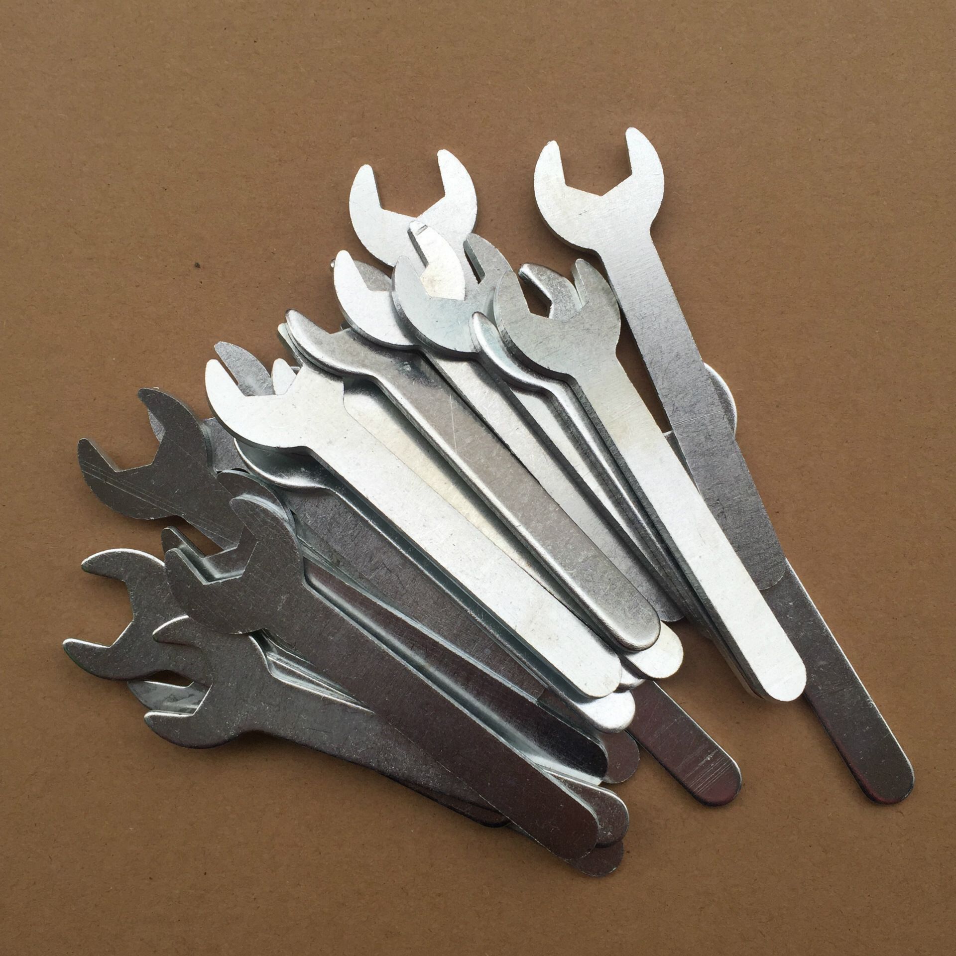 单头开口扳手 冲压小扳手 便宜铁皮板手手动扭力扳手五金工具批发