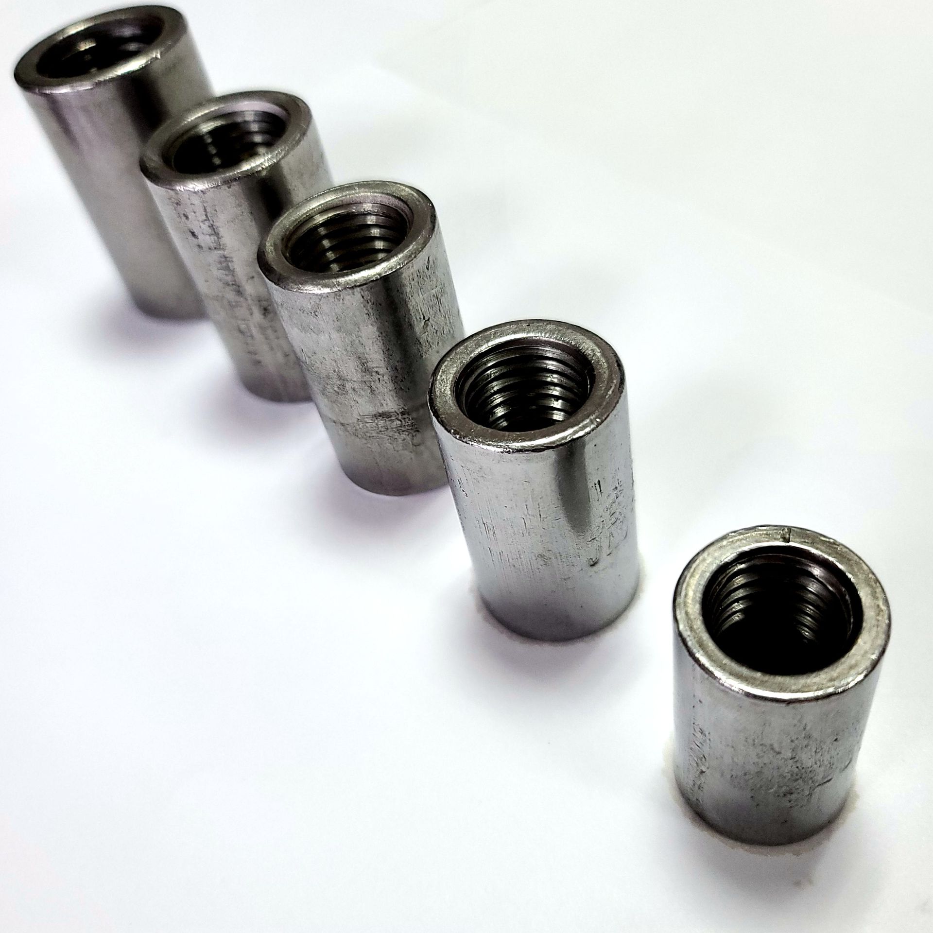 厂家供应钢筋直螺纹套筒接头 连接 正反丝 国标 规格可定制-阿里巴巴