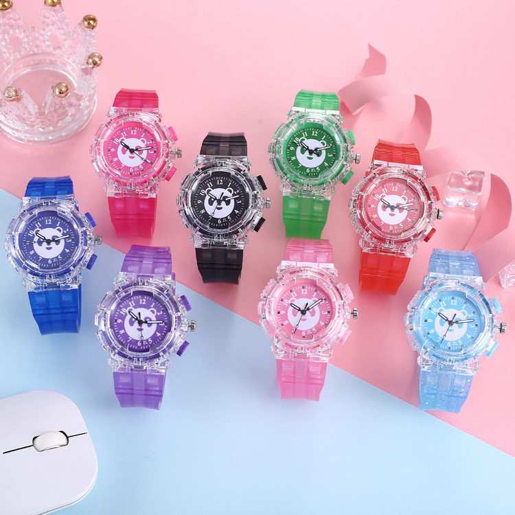 现货供应七彩灯光台湾热卖外卖包熊猫图案手表创意led发光儿童表