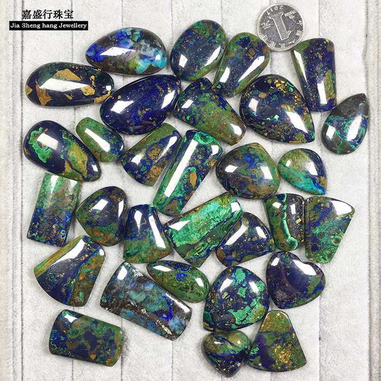 厂家直销天然水晶彩宝蓝铜矿吊坠水滴形蛋面形12/克