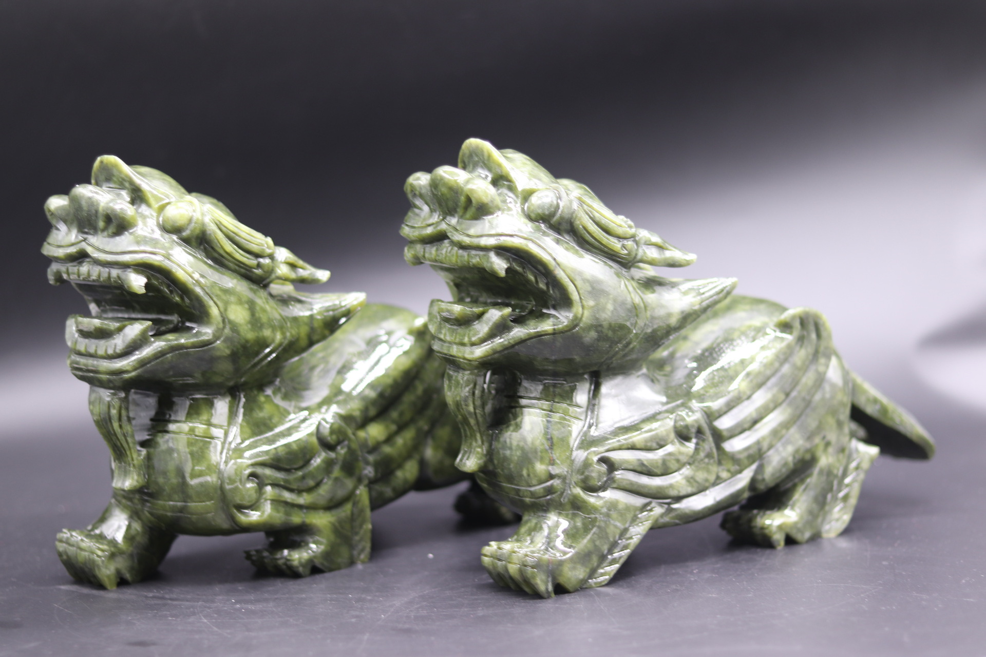 天然南玉招财貔貅摆件一对玉雕工艺品居家办公礼厂家直销