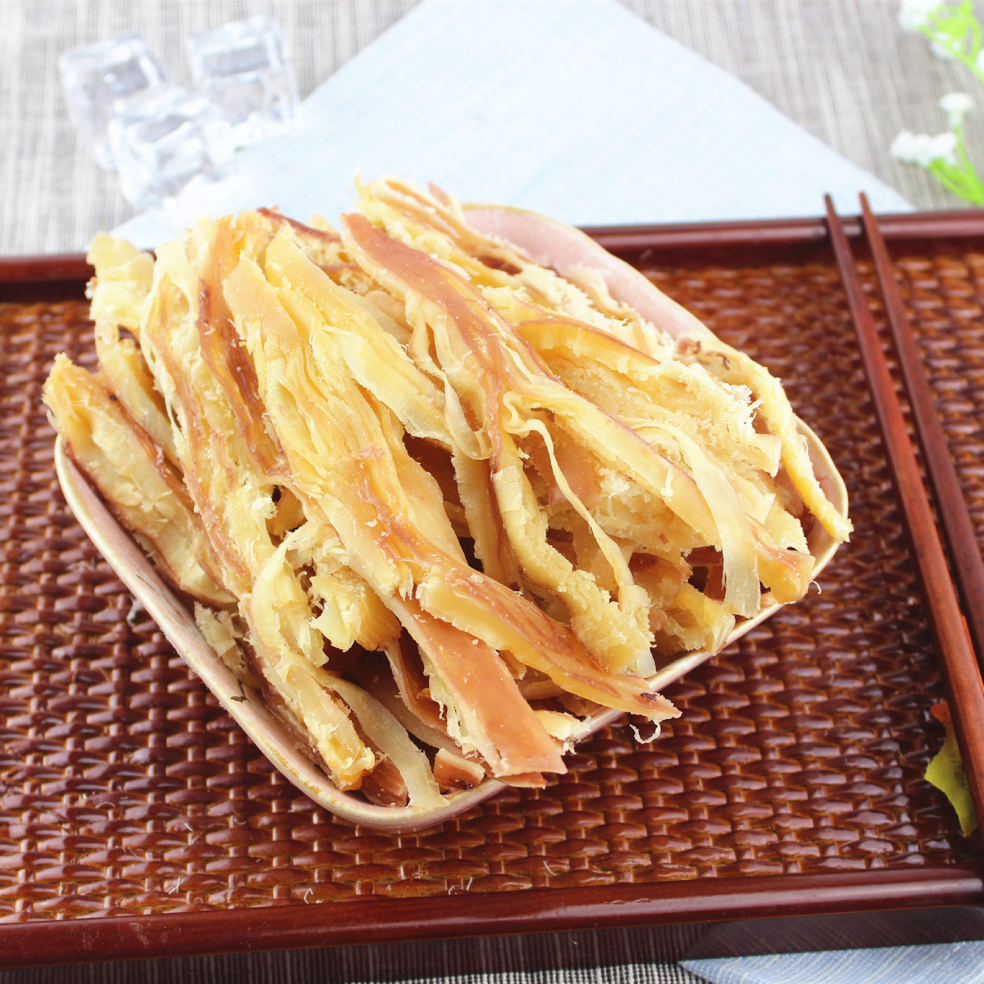 山东烟台龙口特产 手撕风琴碳烤鱿鱼条 炭烤鱿鱼丝10斤整箱批发