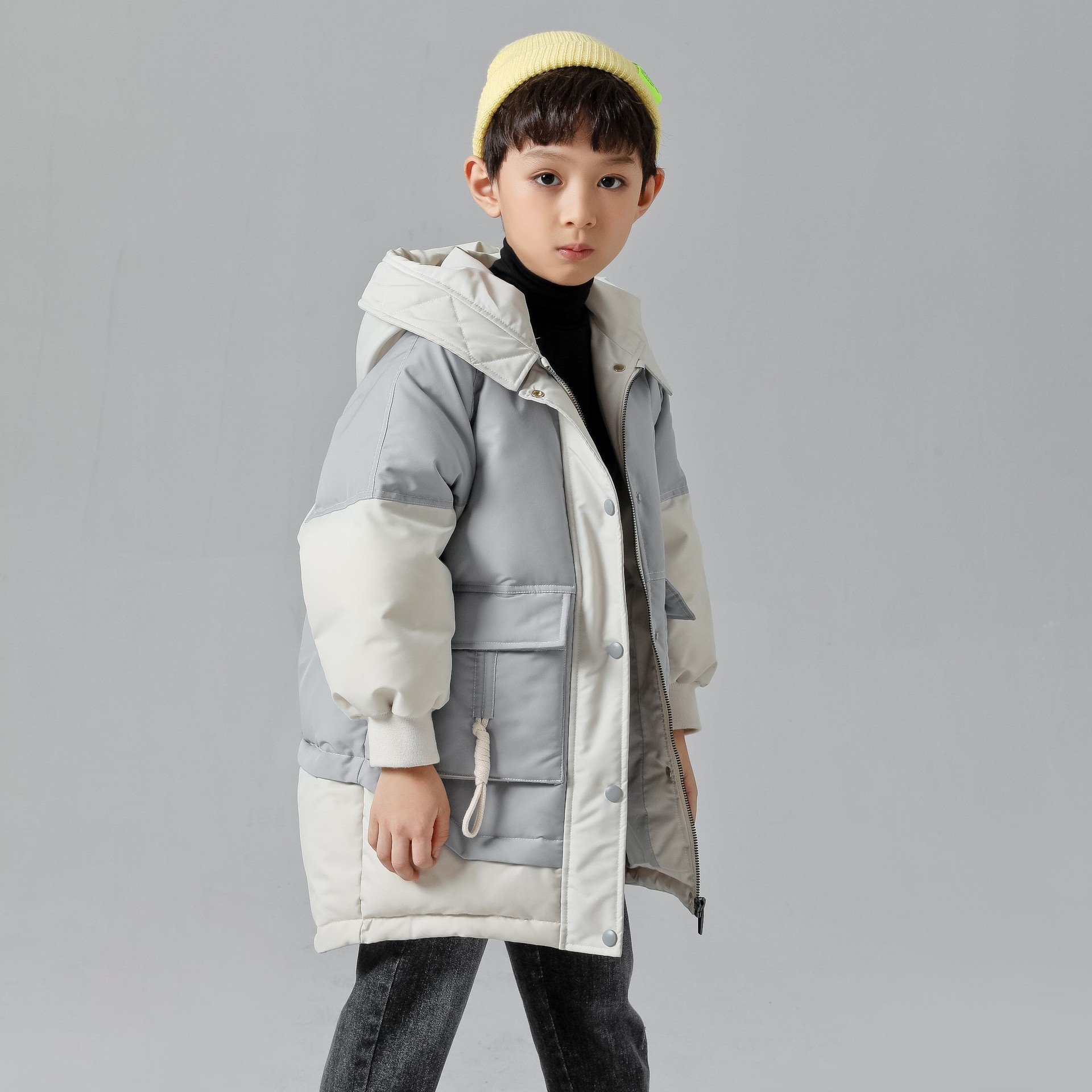 2020白鸭绒冬装新款儿童外套中大童装棉布拼接中长款男童羽绒服