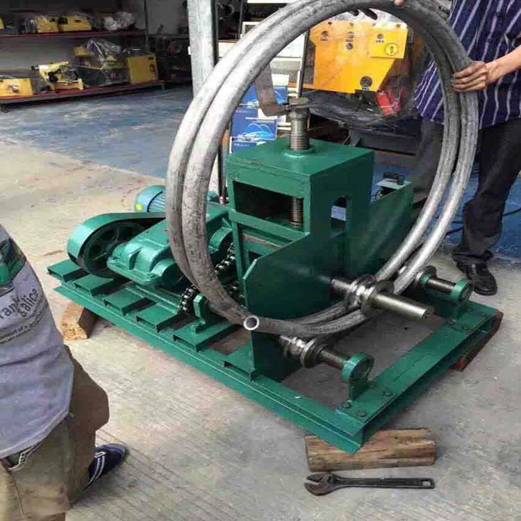 供应三轴式卧式弯管机 两边弯管机 弧形电动压弯机