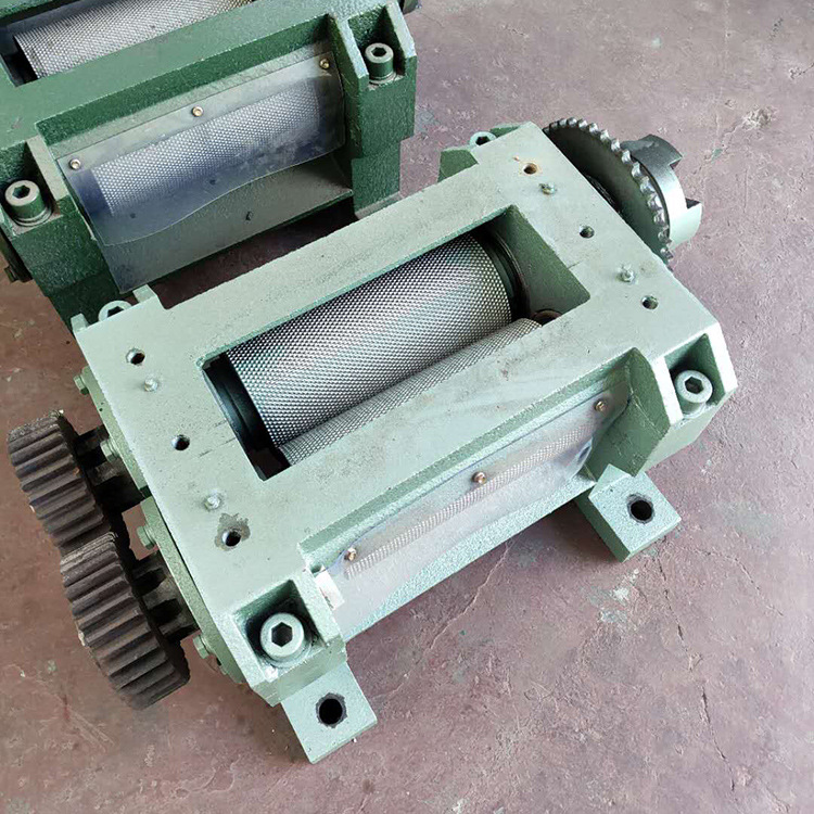 肥料对辊挤压造粒机 生物有机肥造粒机 小型复合肥造粒机生产线