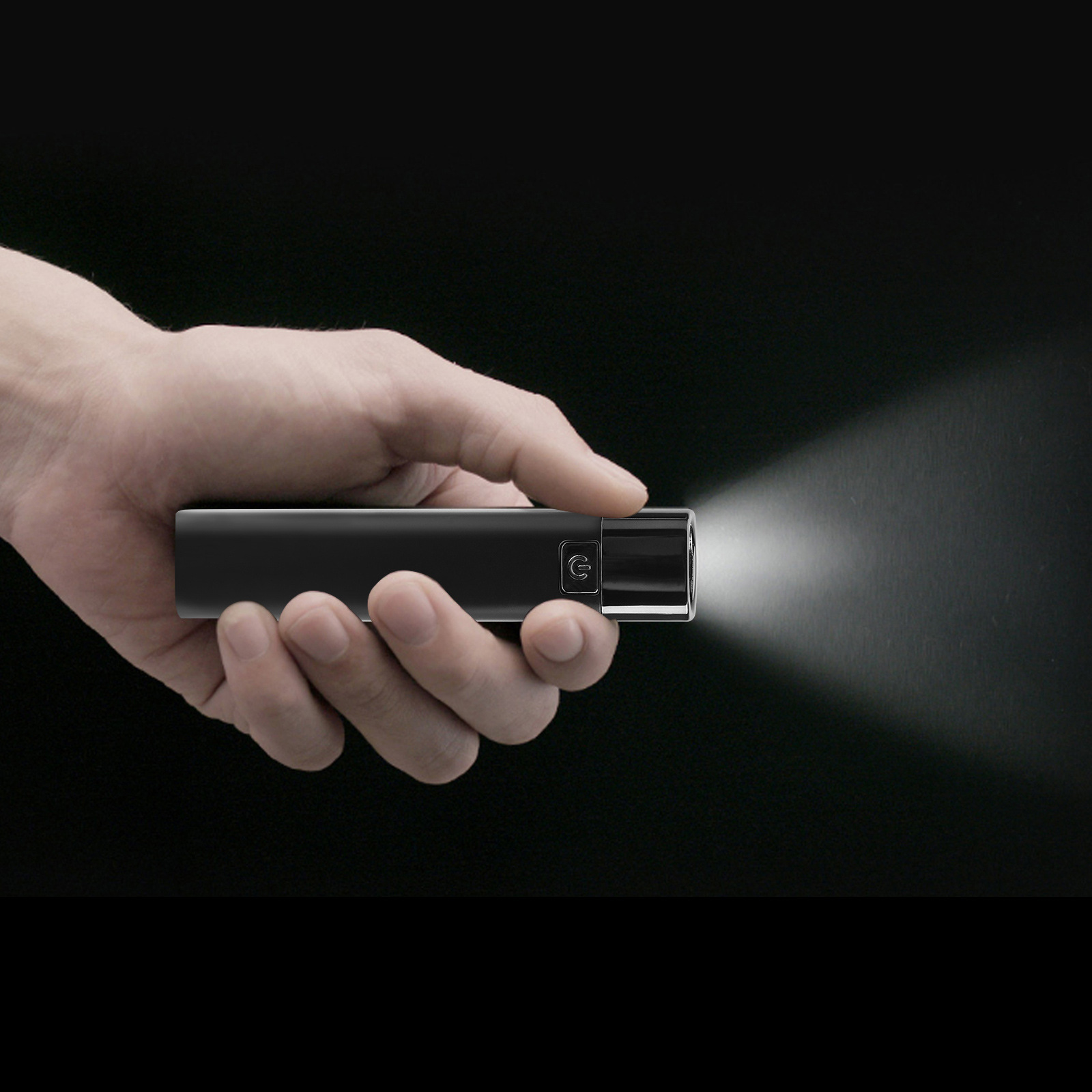 新款强光手电筒内置电池usb手机充电宝便携式led多功能迷你手电筒