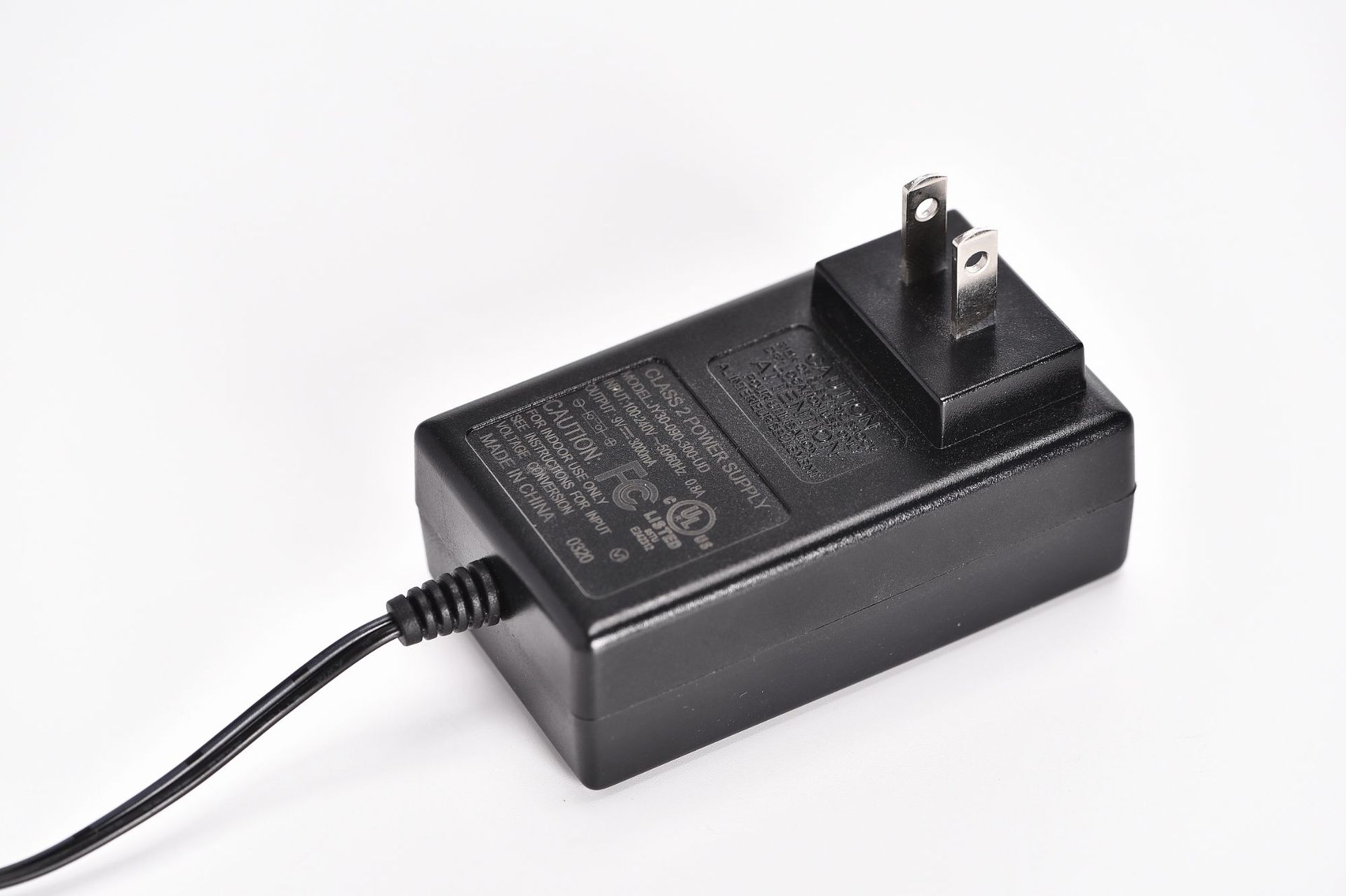 8v1a美规ul1310认证充电器恒流恒压红绿转灯doe六级fcc厂家