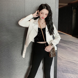 【哭青春穿搭夏天梨形】_新款_图片_视频_穿搭技巧_搭配攻略 - 货捕头