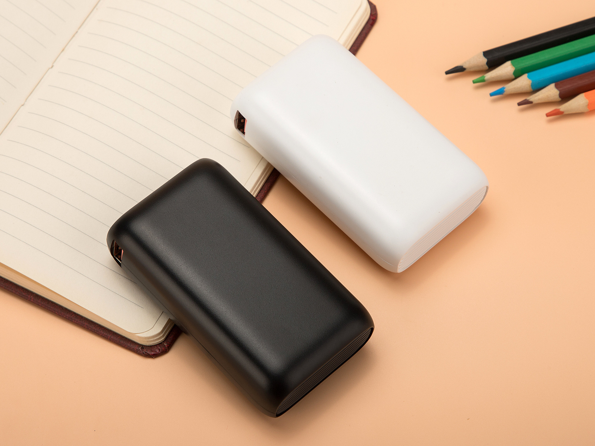 pd充电宝21700套件type-c 1万容量新款套料快充18w充电宝塑料外壳