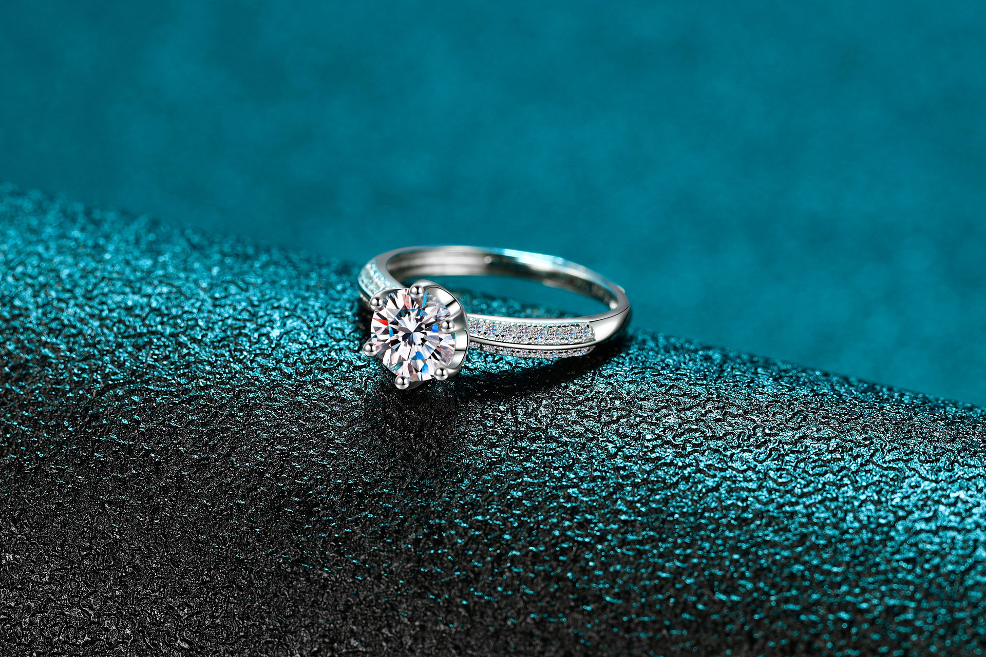 s925纯银半壁江山莫桑钻六爪戒指女镶嵌满钻求钻戒个性直播戒环