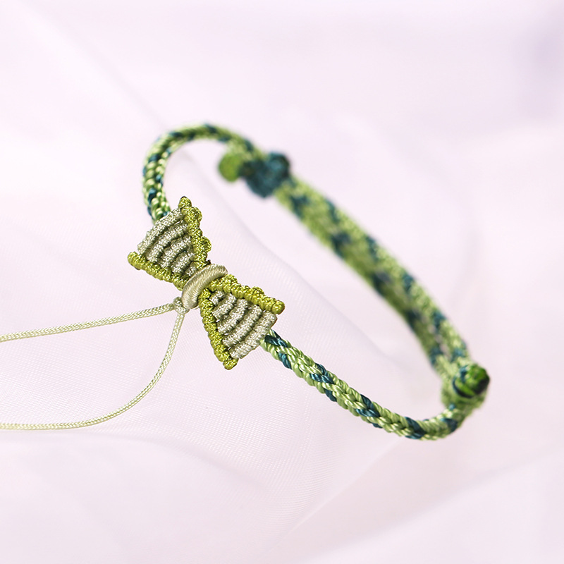 在逃公主系列原创设计手工编织蝴蝶结手绳小红书爆款铃铛编绳手链