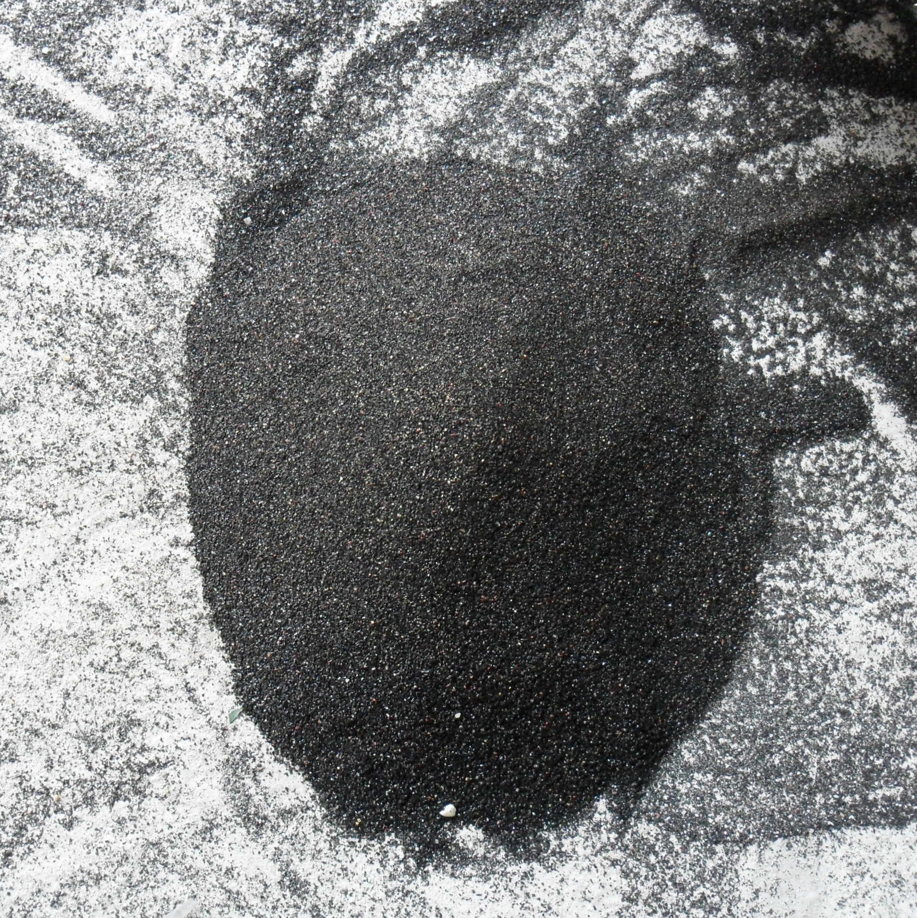 弘裕厂家现货供应环氧地坪用金刚砂 喷砂除锈用高硬度金刚砂