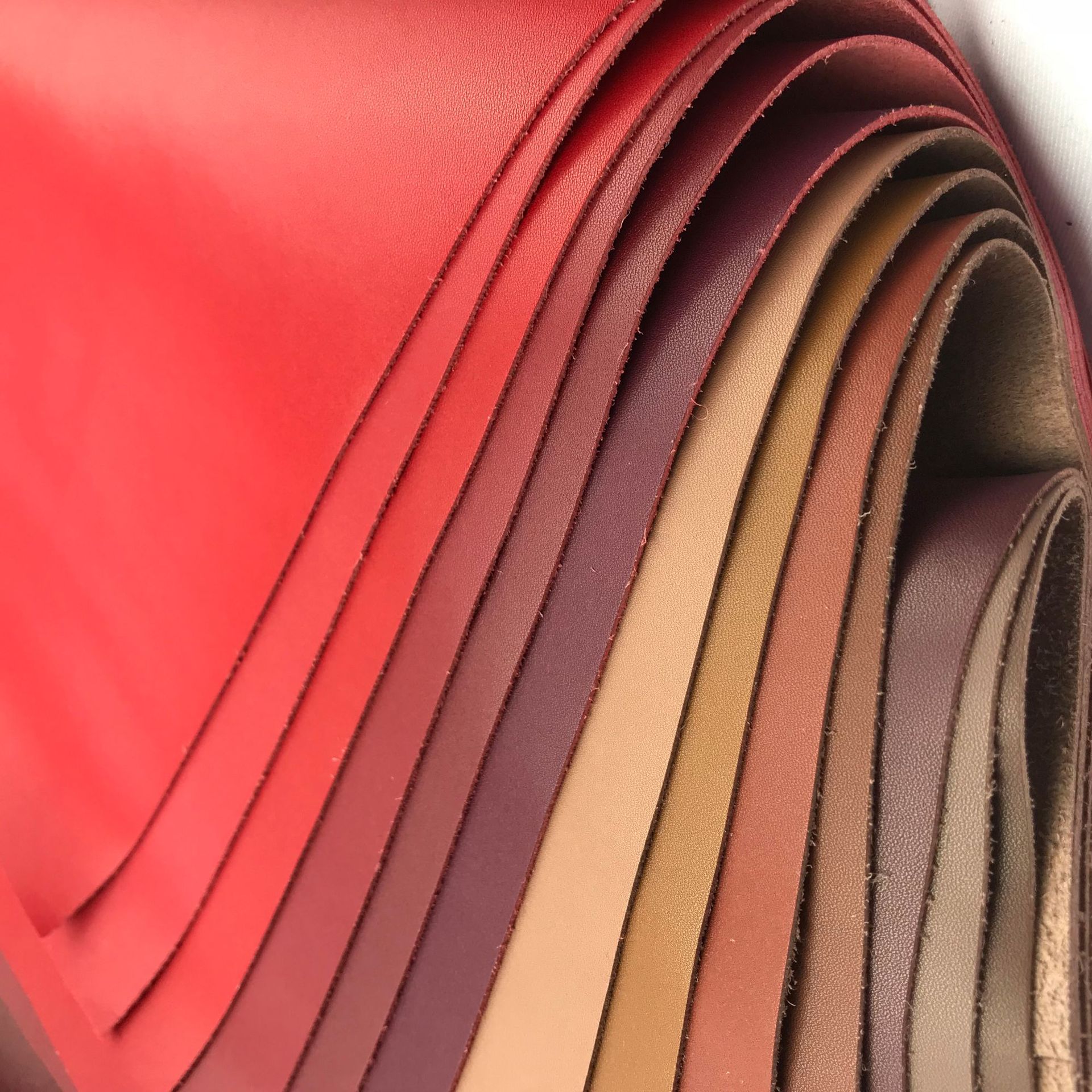 厂家现货再生能源超纤环保生态环保皮特软手感再生皮再生革二层皮