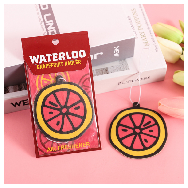 汽车悬浮香薰片车内除味挂件diy创意文字卡通空气清新车载香水片