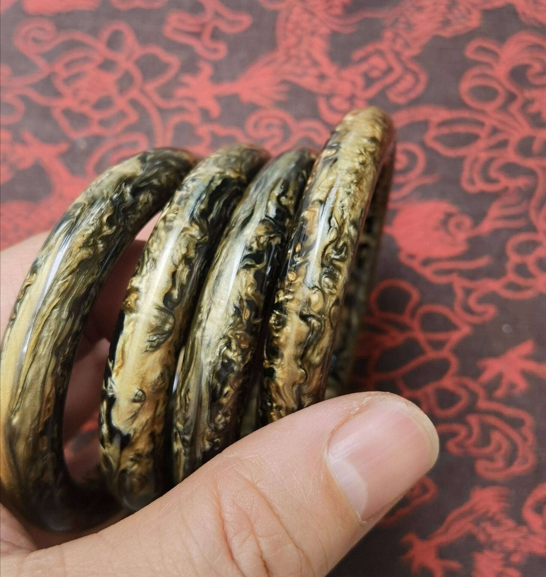 仿拼接血海柳手镯咖啡海柳手镯咖柳手镯海柳手镯骨粉压制珊瑚手镯