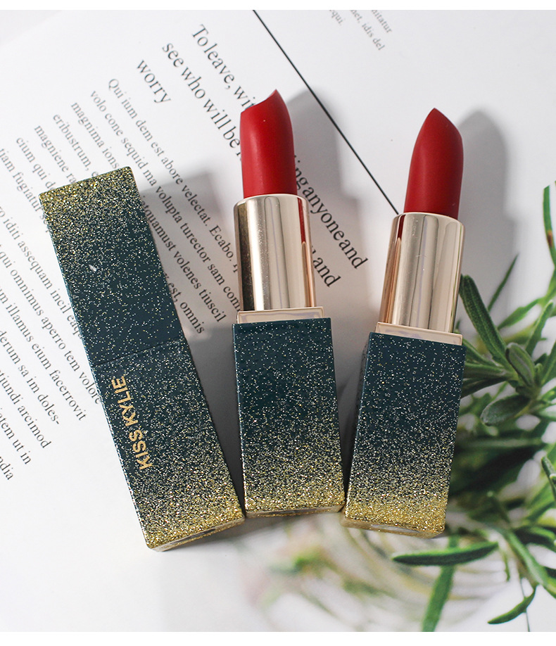 kiss kylie倾色繁星花口红复古红滋润不油腻易上色网红同款kl822