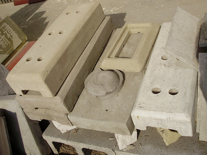 街道护栏灌水泥底座户外太阳伞水泥底座填充水泥底座混凝土基座