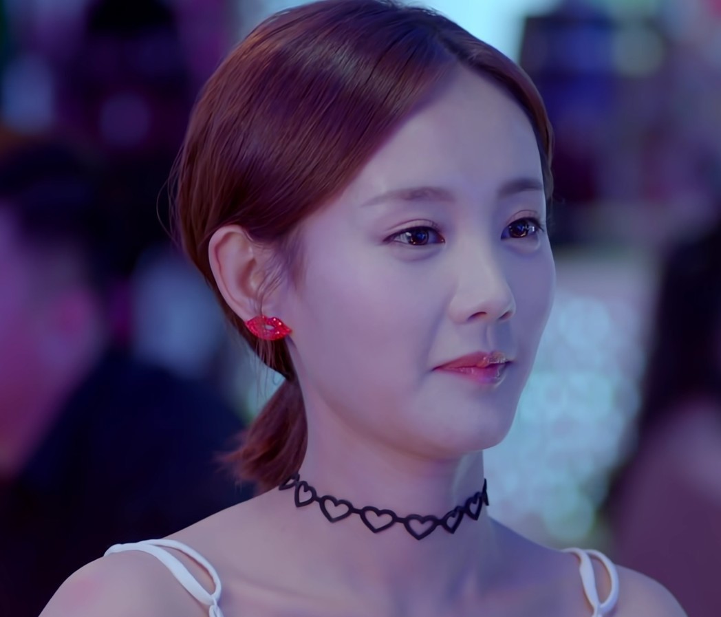 爱我就别想太多李一桐夏可可同款耳环s925银针嘴唇耳钉可爱耳饰