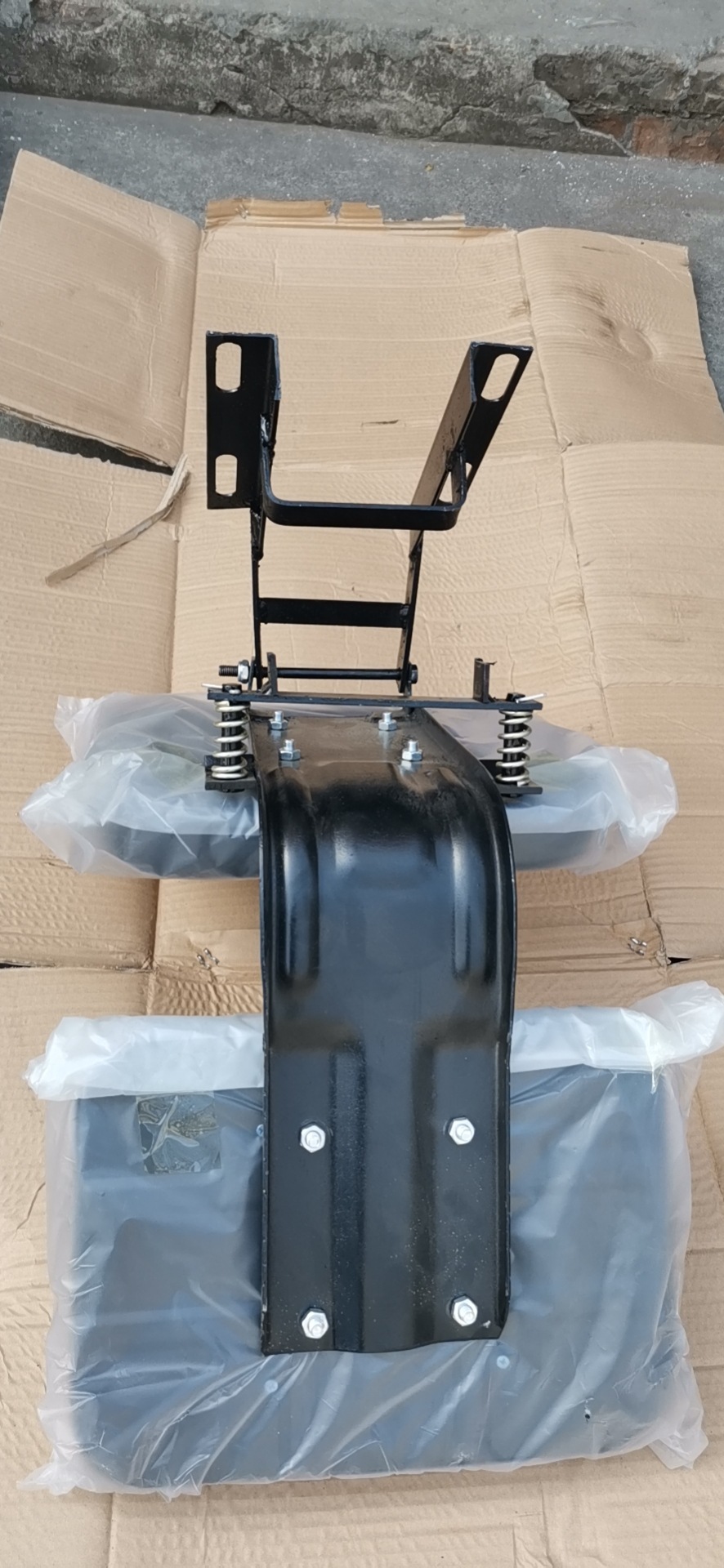 一拖东方红180/200/250拖拉机座椅 小四轮拖拉机座椅