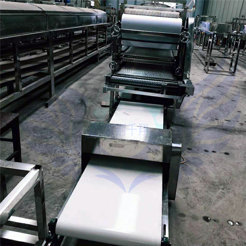 小投资设备圆形电热蒸凉皮机 数控蒸汽仿手工商用全自动擀面皮机