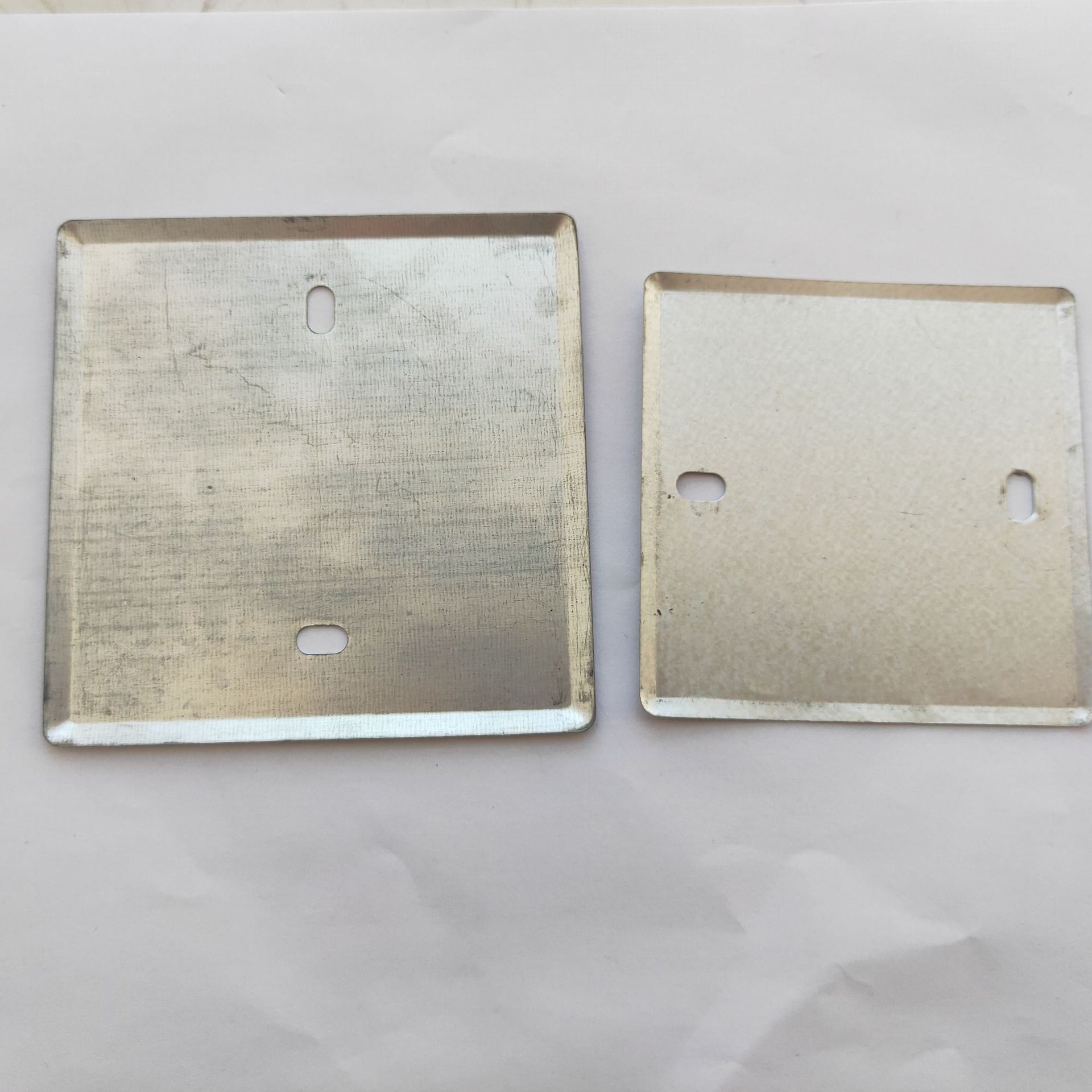 金属接线盒盖板 金属八角接线盒铁开关盒 暗装盒灯头盒盖板厂家