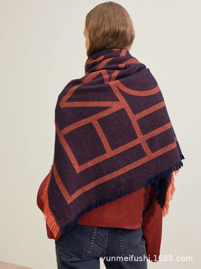瑞典小众围巾女提花方巾秋冬季加厚羊绒披肩ins同款几何羊毛围巾