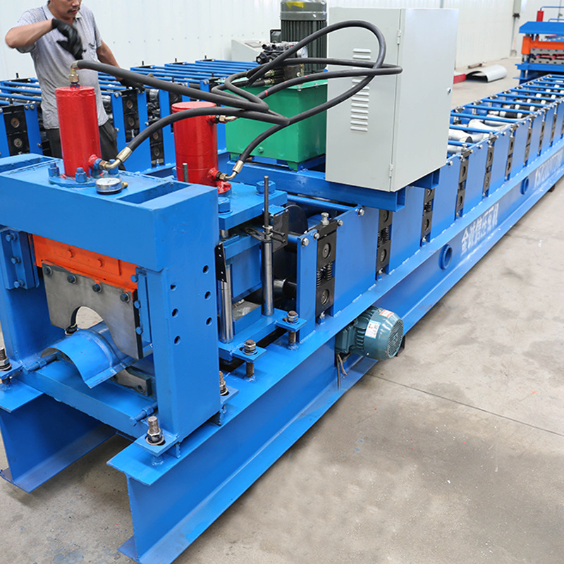 金诚信压瓦机 制作312型屋脊瓦机多动能全自动切边彩钢屋脊瓦设备