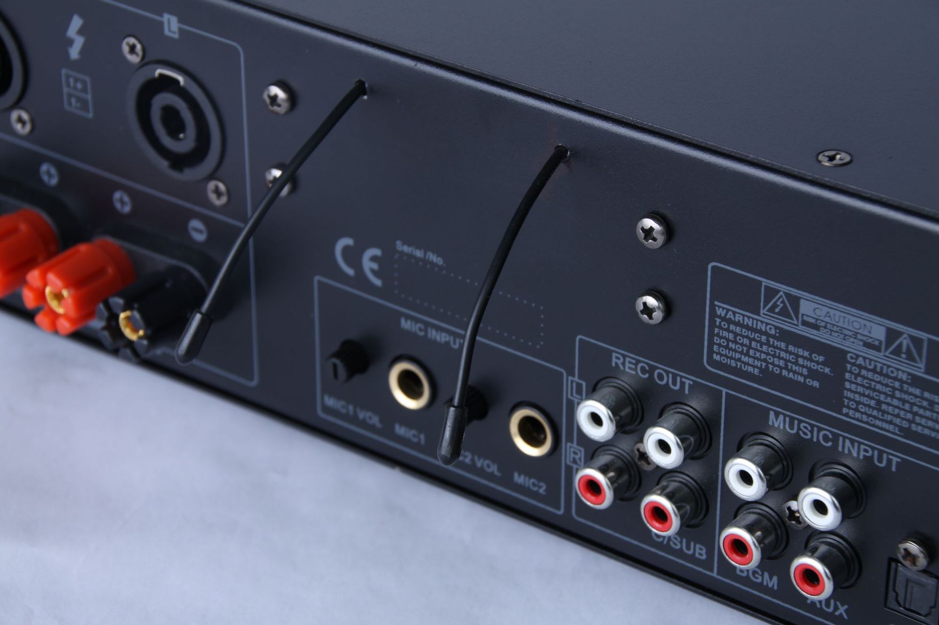 带uhf双话筒数字效果器一体机功放机家庭商用音响功放机厂家供应