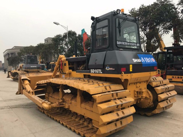 旧推土机:130,160,220山推 干地 湿地 大型 九成新 全国包送