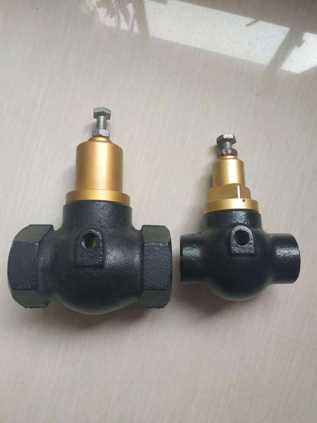 螺杆空压机配件压力阀压力维持阀适用于复盛机器30hp50hp