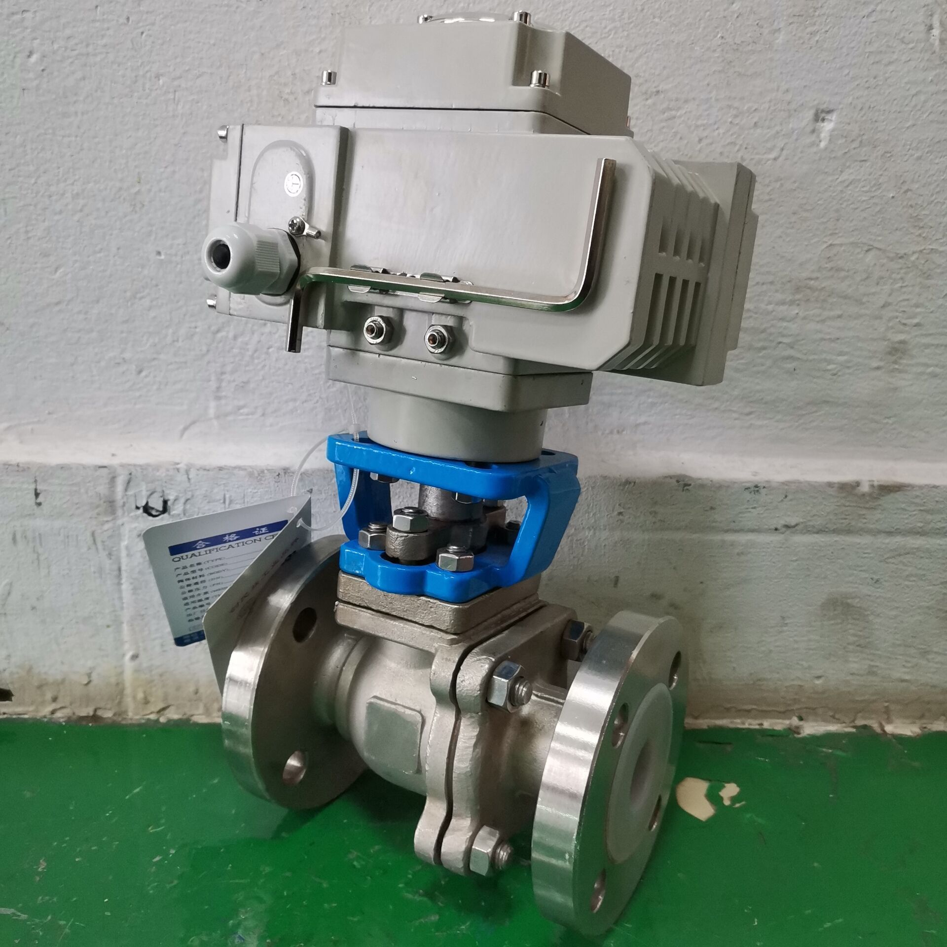 电动衬氟球阀dn50不锈钢耐氯气盐酸防腐蚀防爆流量调节阀q941f46