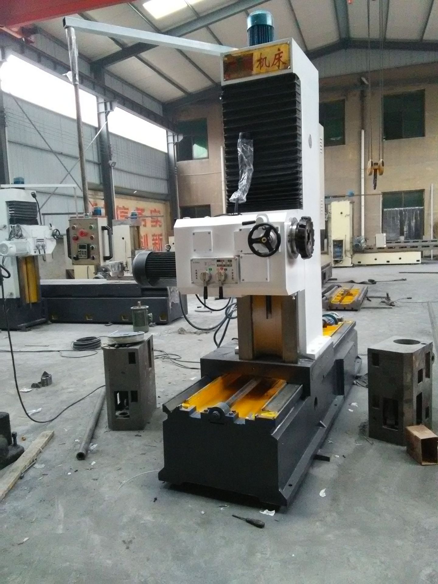 简易端面铣床 卧式端面铣床 落地端面铣床 移动式端面铣床 端面铣