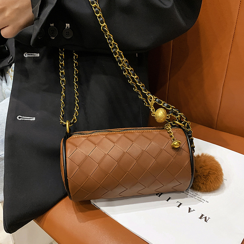 ins迷你斜跨小金珠链条小包包女2020韩版时尚编制毛球单间包批发