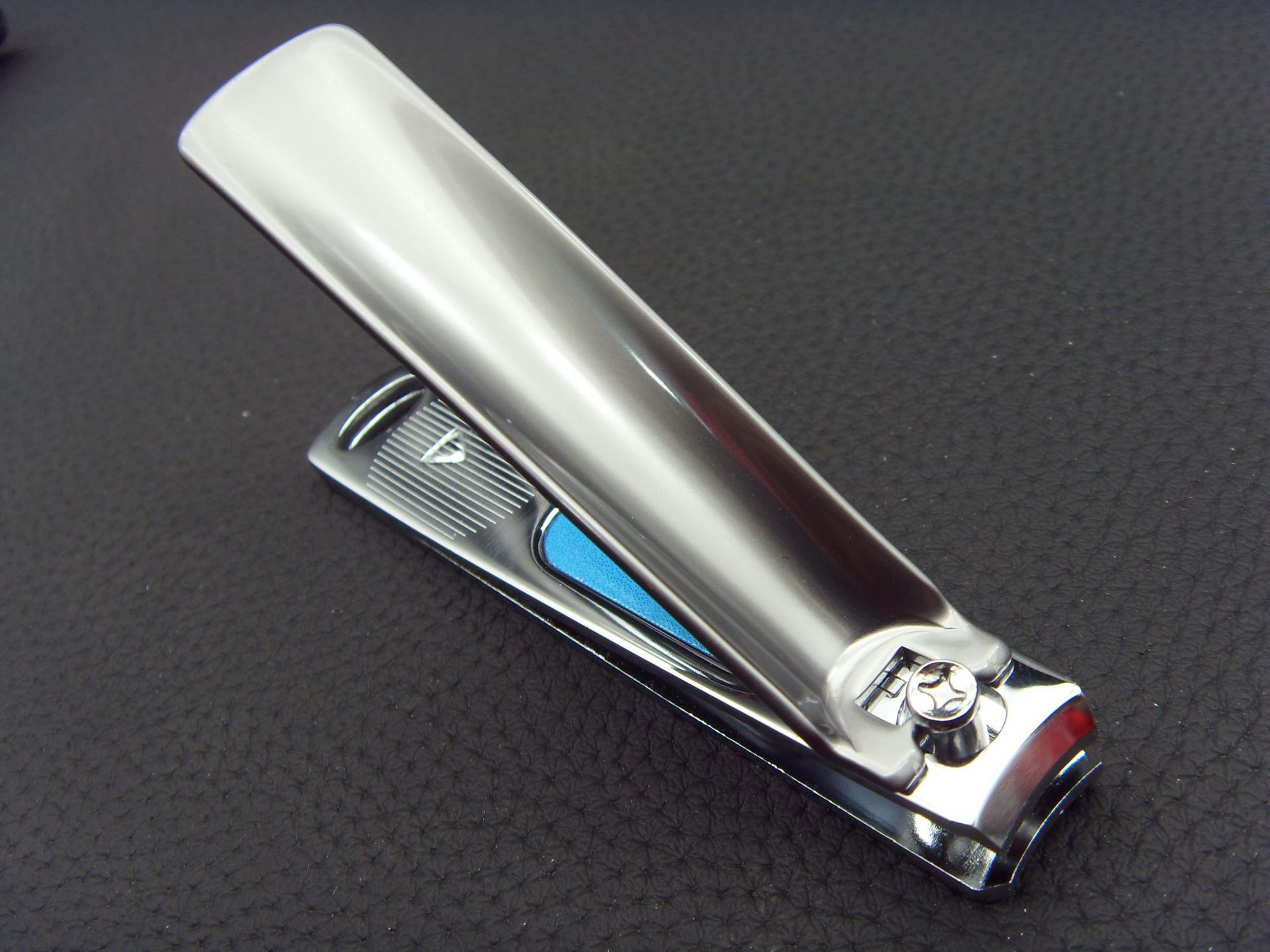 欧美达3085指甲钳大号双色普通指甲剪活动普通指甲刀批发零售