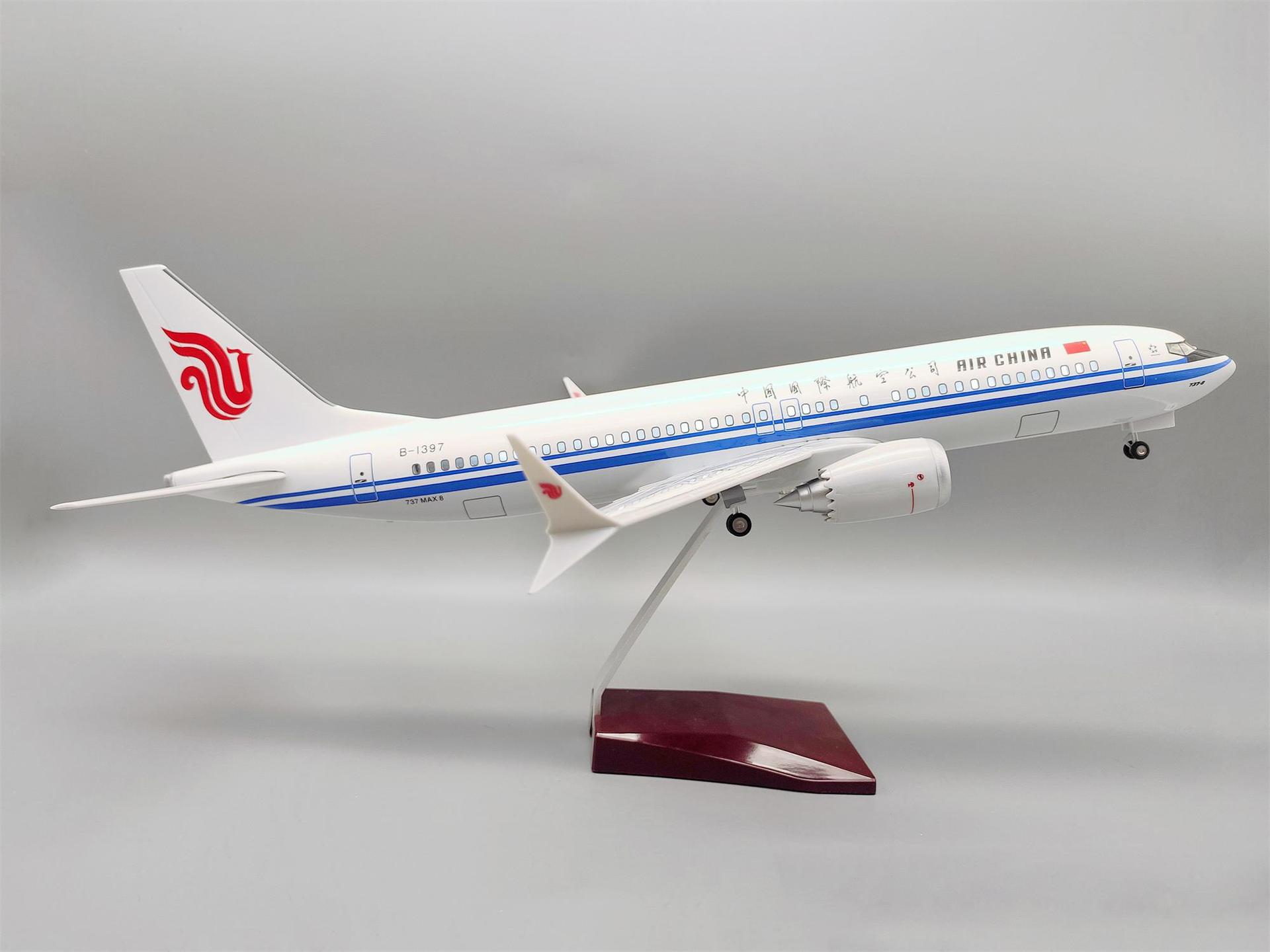 波音737max8中国国际航空 声控灯光起落架轮子 客机航模玩具礼品