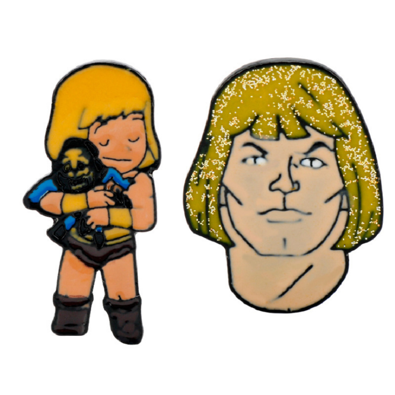 动画周边宇宙的巨人希曼滴油珐琅胸针徽章背包服饰别针现货