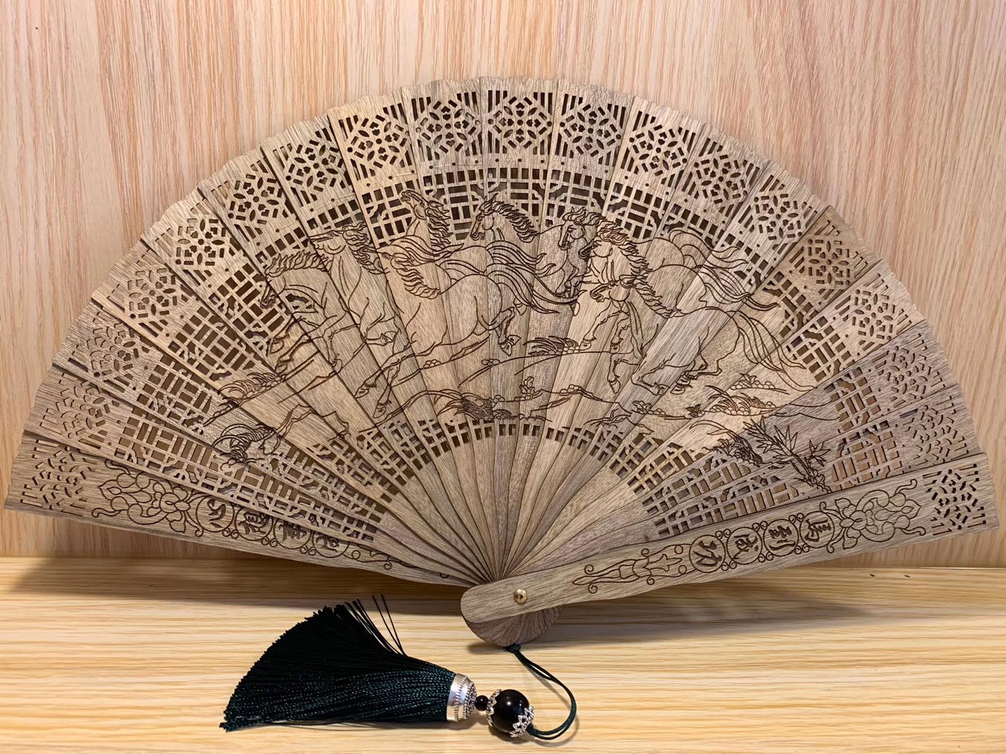 木扇子折扇镂空木质雕花金丝楠木中国风夏季折叠装饰工艺品摆件