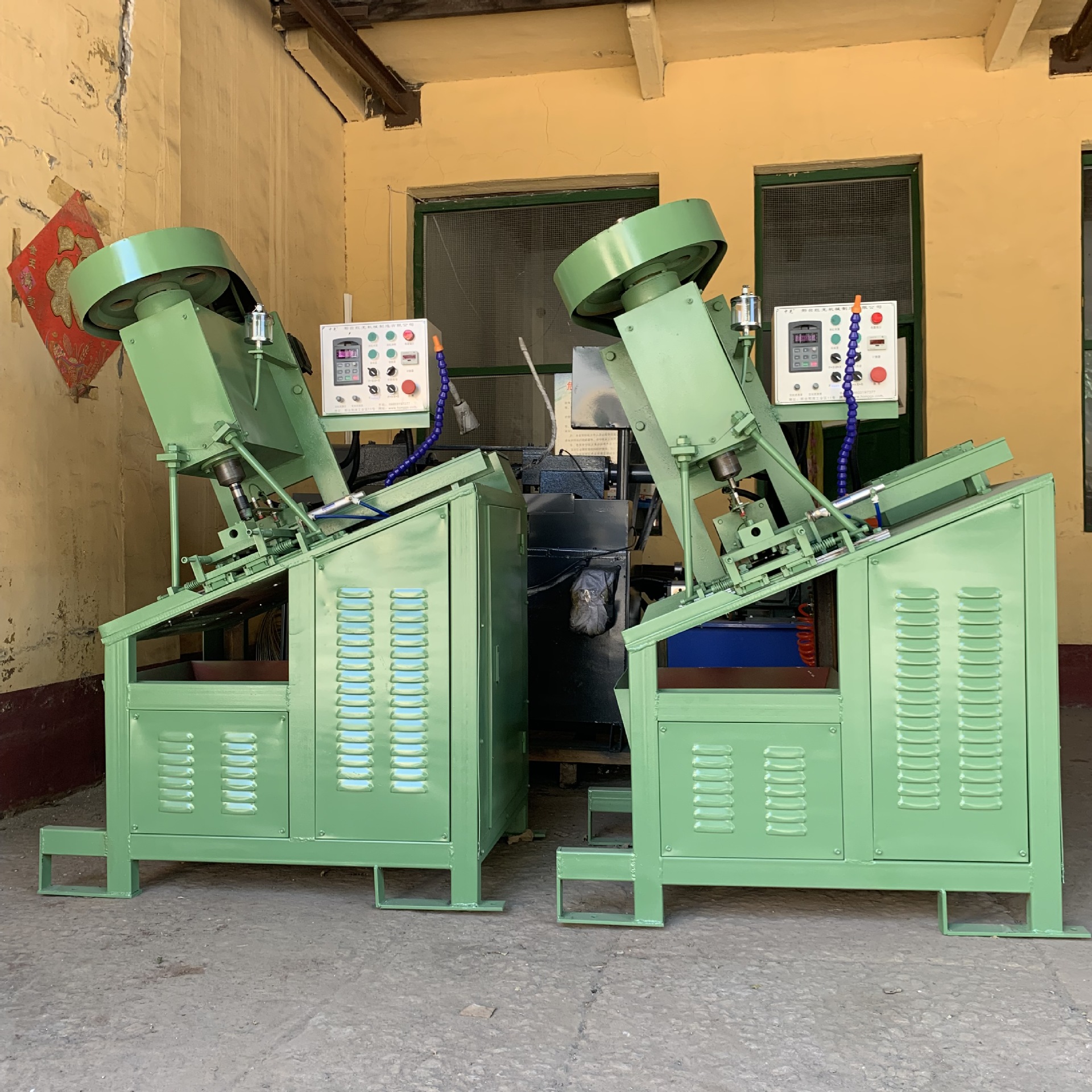 邢台红光钢筋连接套筒攻丝机自动攻牙机自动钻孔设备