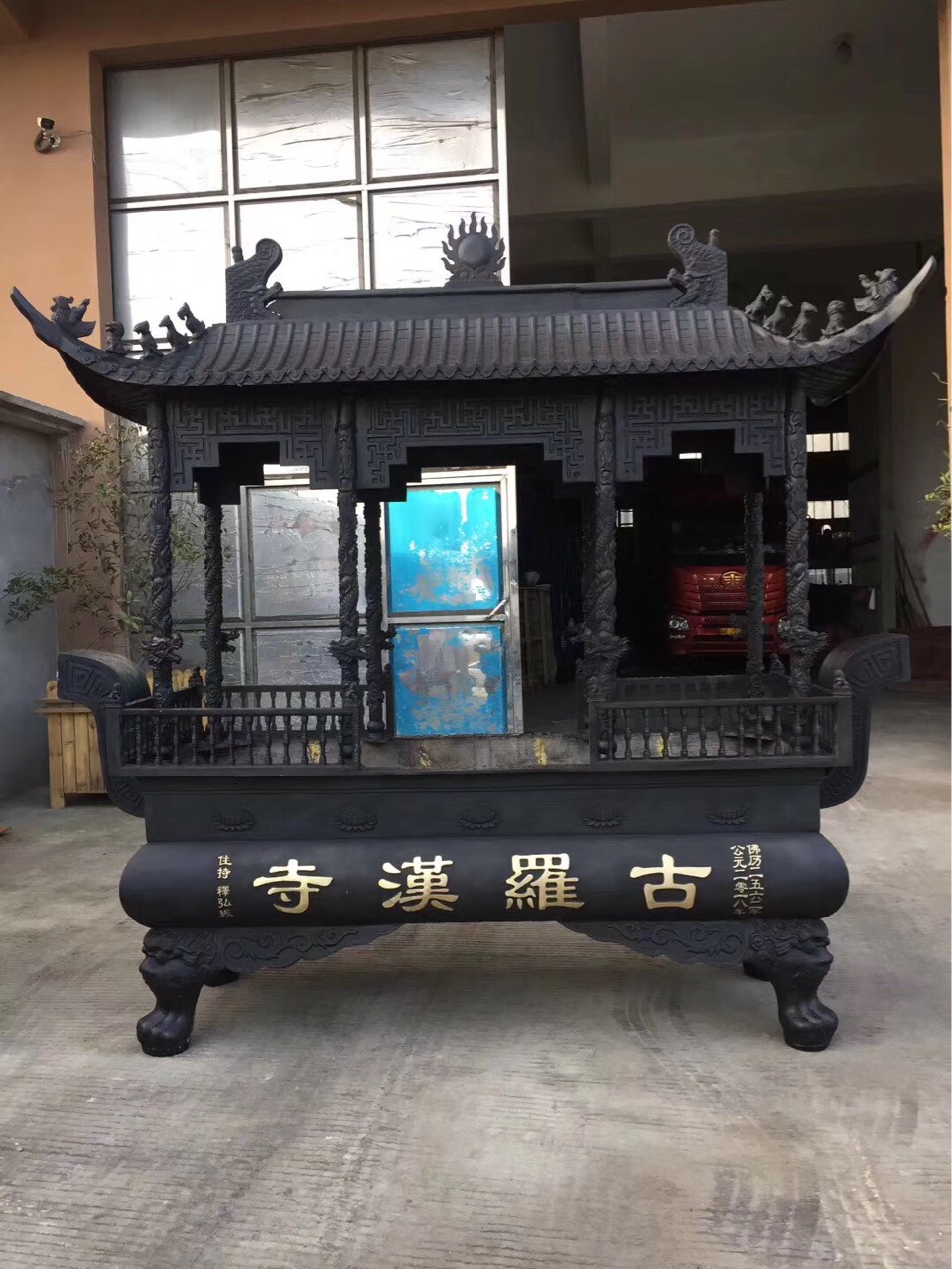 大型寺院香炉 宗祠 寺庙 道观 景区长方八龙柱香炉 佛教铸铁香炉