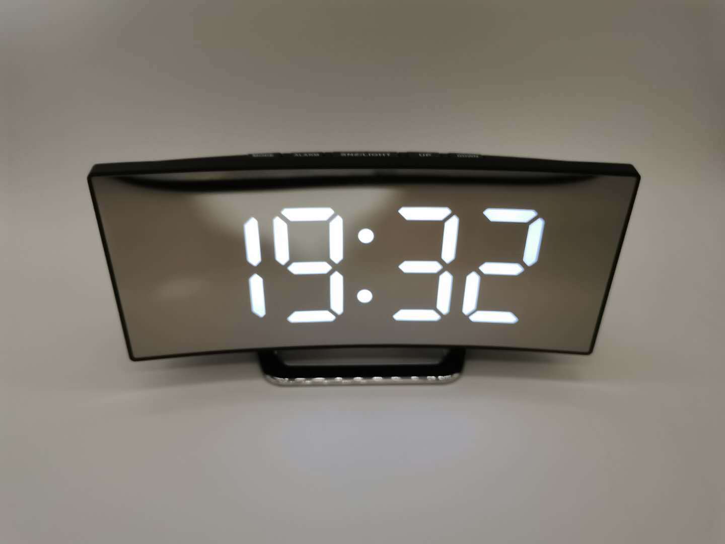 创意数字闹钟酒店led电子钟 镜面床头电子闹钟