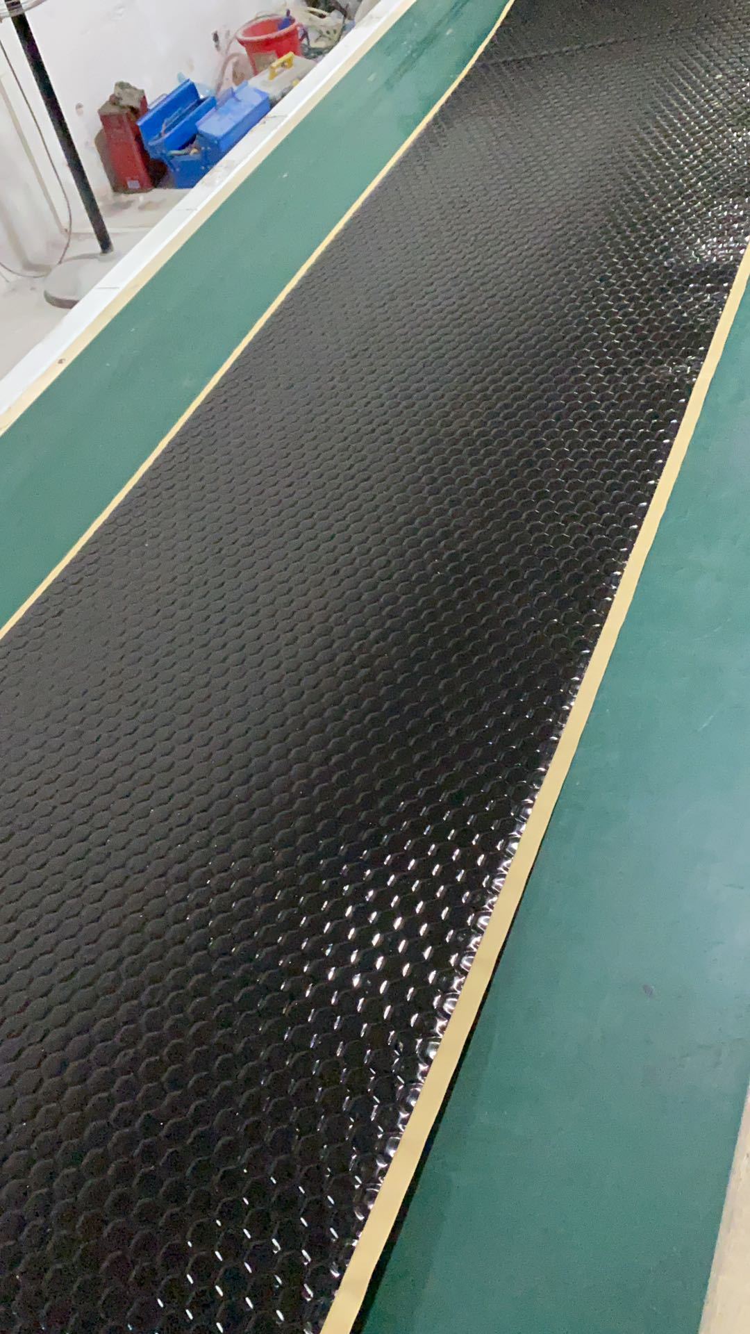 汽车止震板止震胶丁基胶减震材料防水环保材料阻尼垫阻尼胶