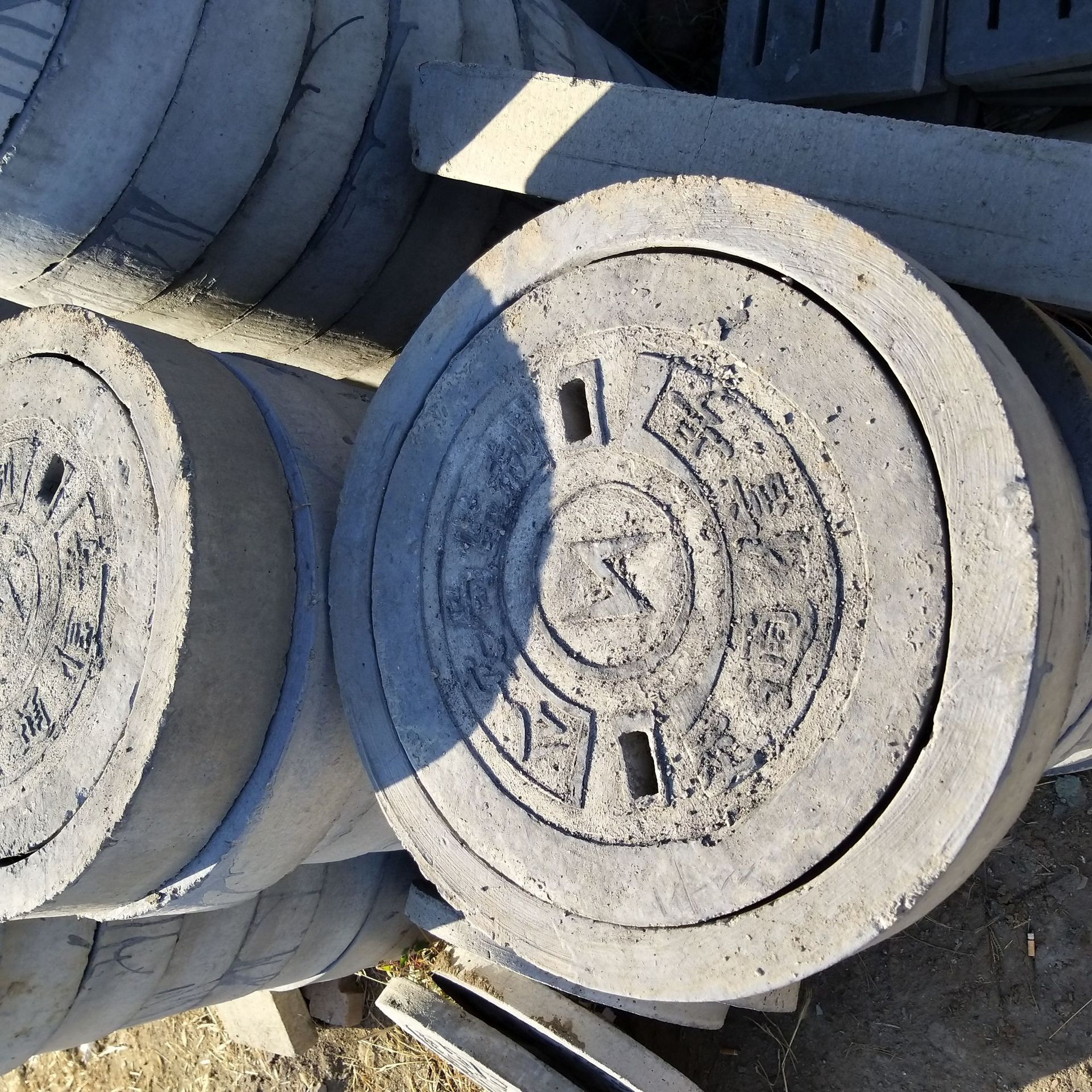 【海天旺水泥钢纤维井盖】天津水泥井盖500重型通信井盖 消防井盖