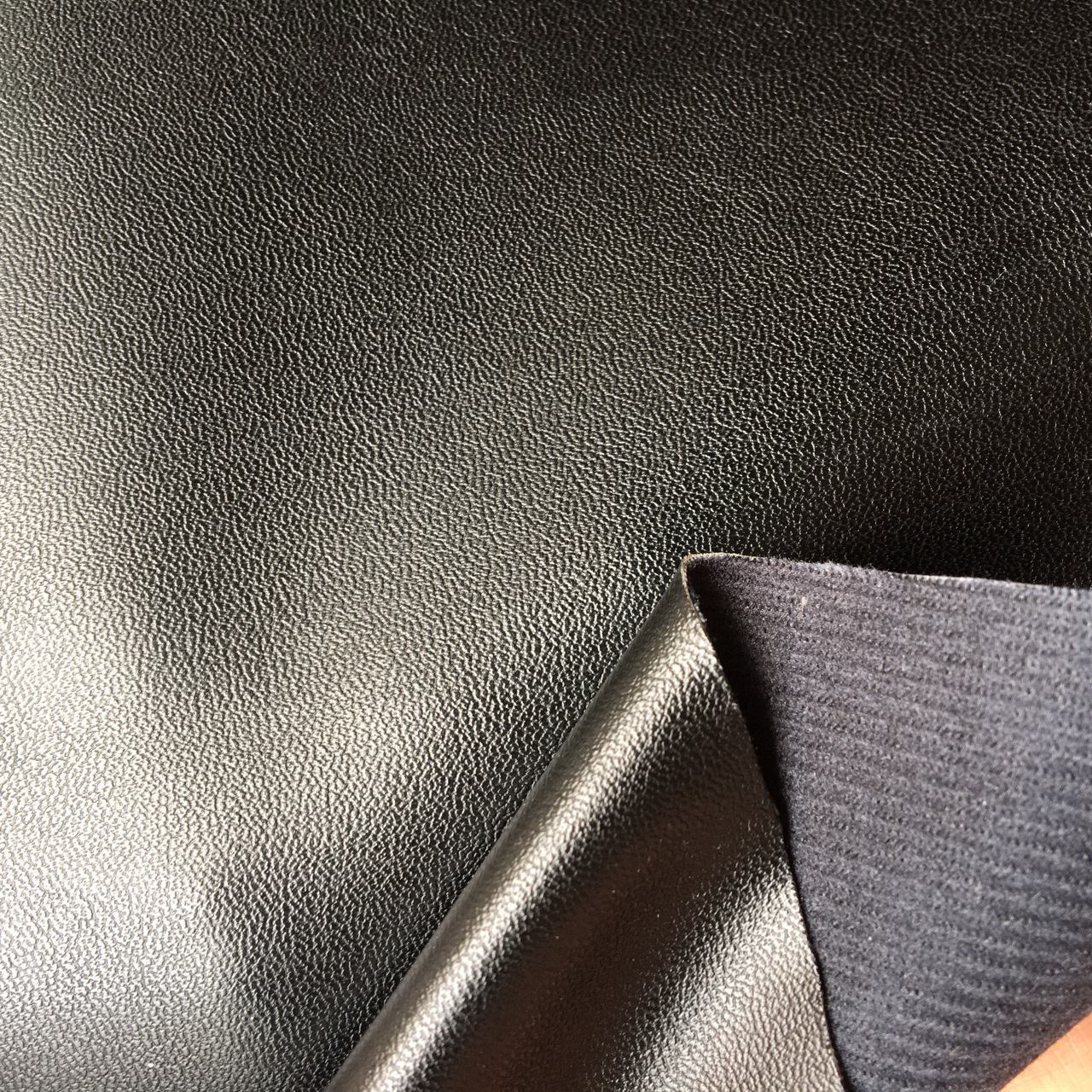 pu新欧标环保细羊纹皮革 0.7仿真皮纳帕平纹皮料 手感好通用面料