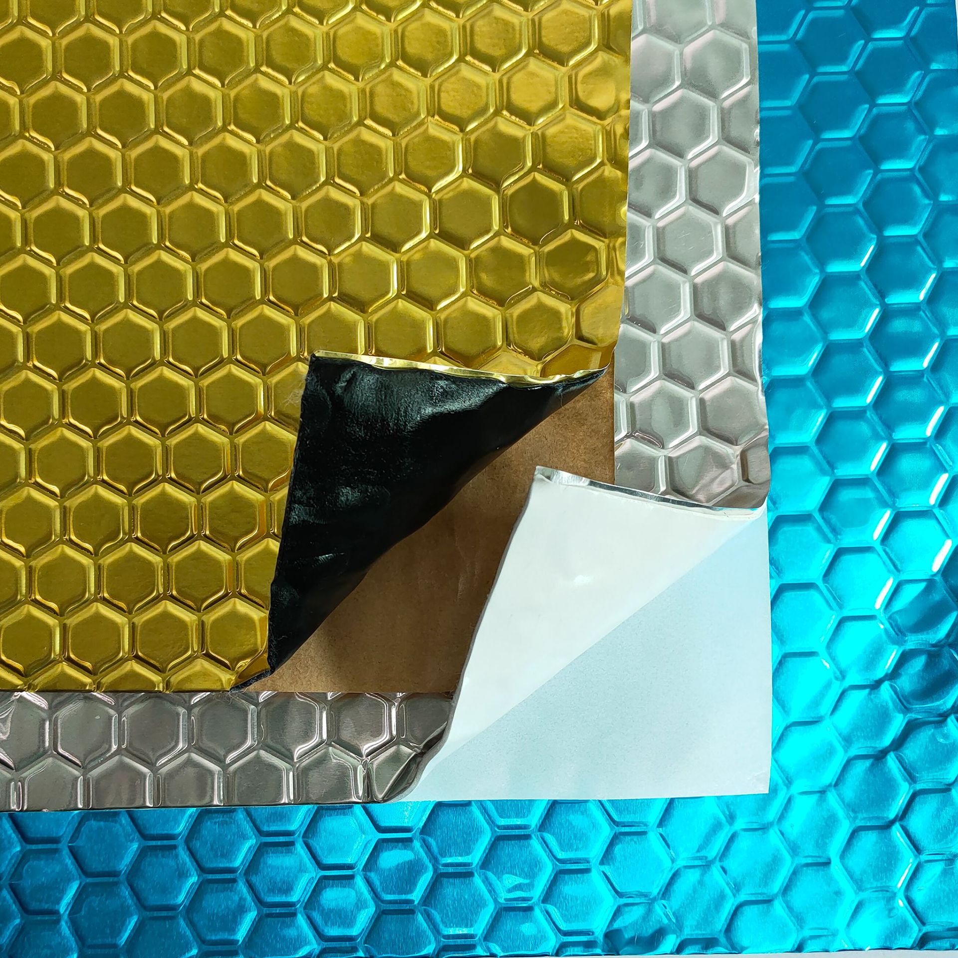 汽车隔音止震板丁基胶阻尼片无味隔音材料阻尼胶隔音板现货