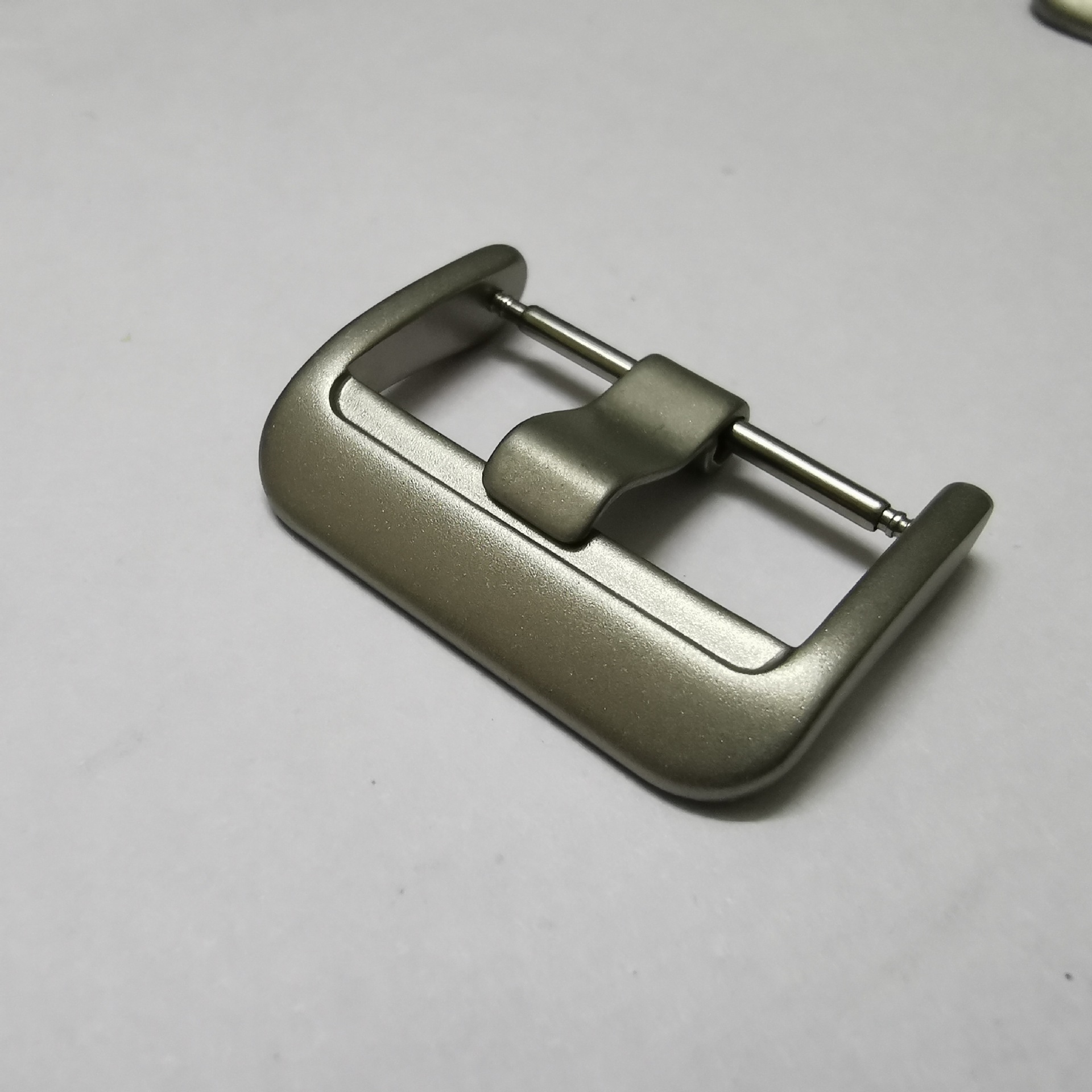 适用于苹果3星华为小米菲比op智能手表表带针扣不锈钢表带扣22mm