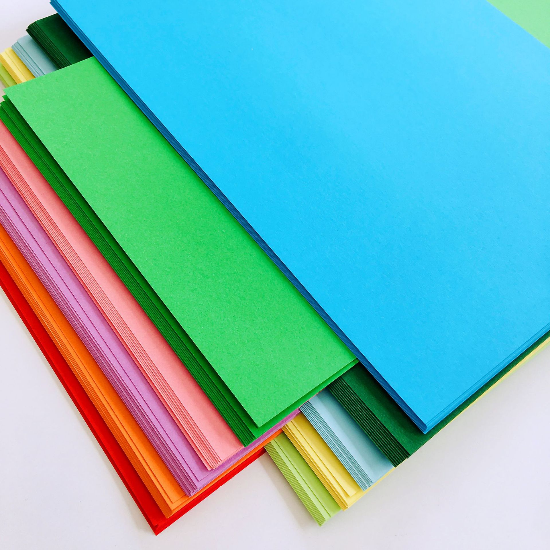 a4彩色卡纸100张 复印纸 手工纸 原浆绘画 单色混装160克彩纸