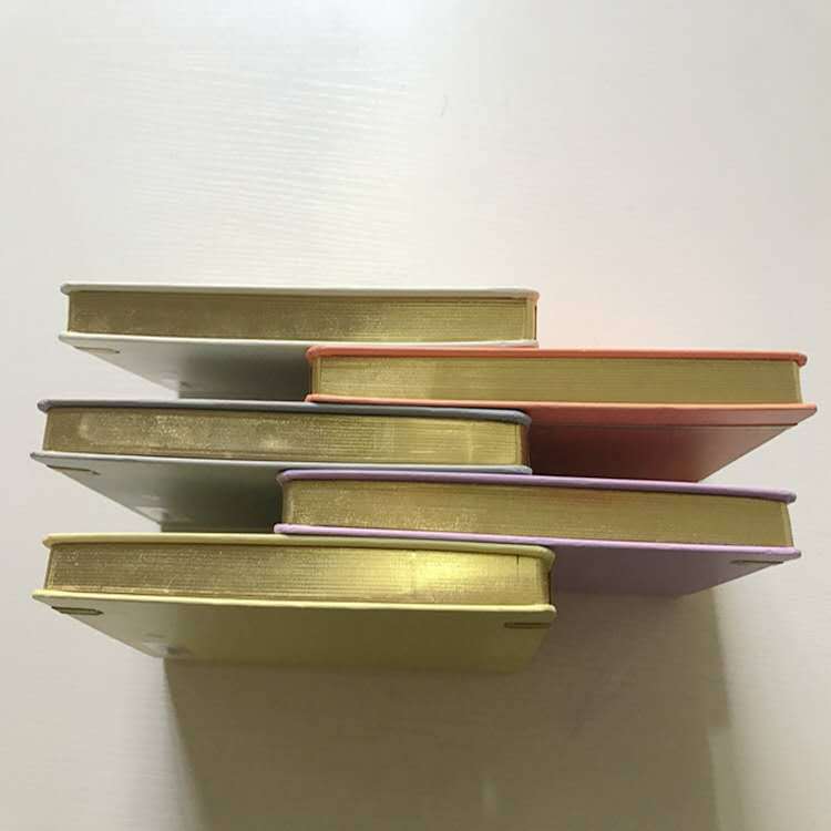 滚金边精装书印刷 双色圆背彩边书定制 圆脊金边书印刷定制色边书