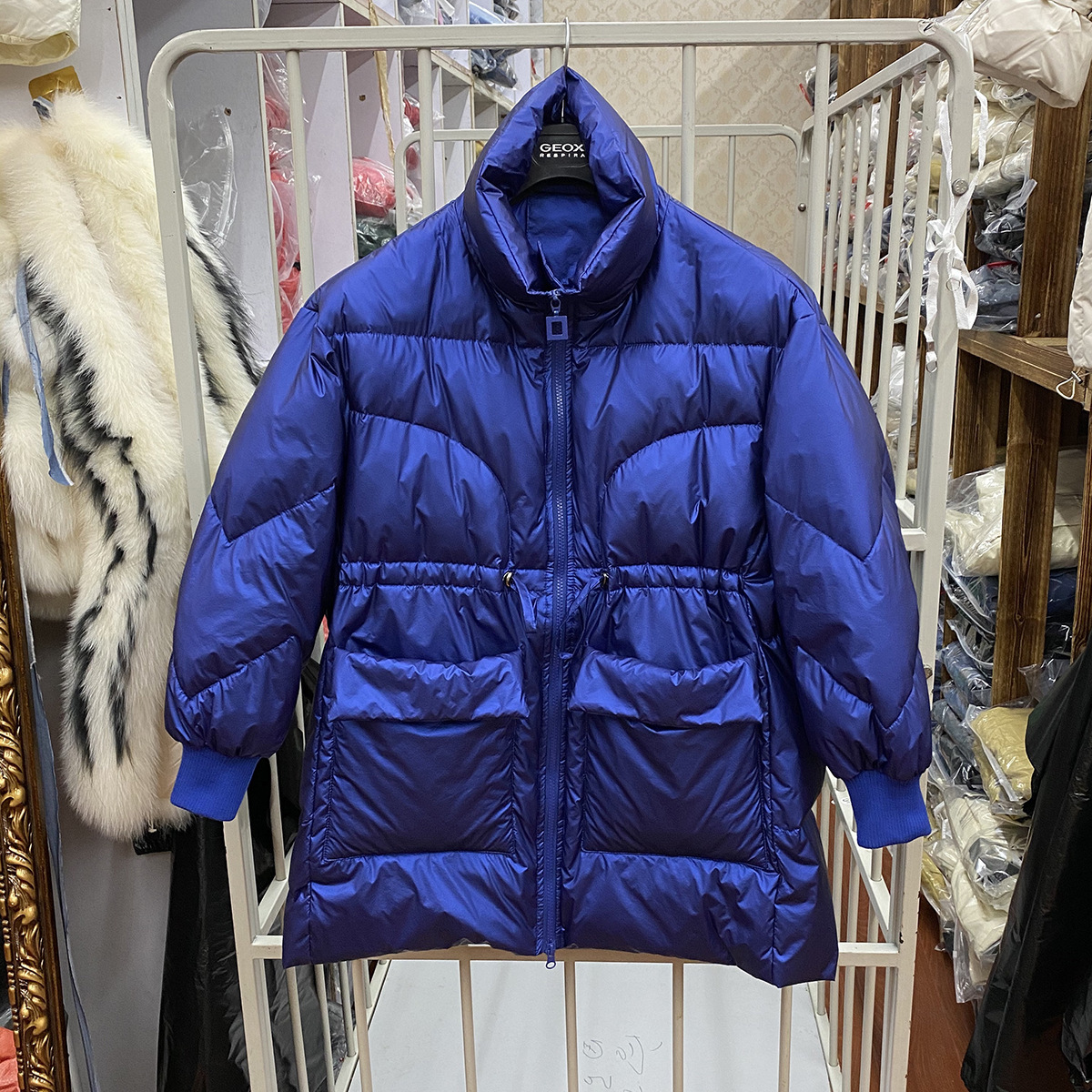 反季特卖羽绒服女中长款2020新款宽松漆皮亮面收腰爆款白鸭绒外套