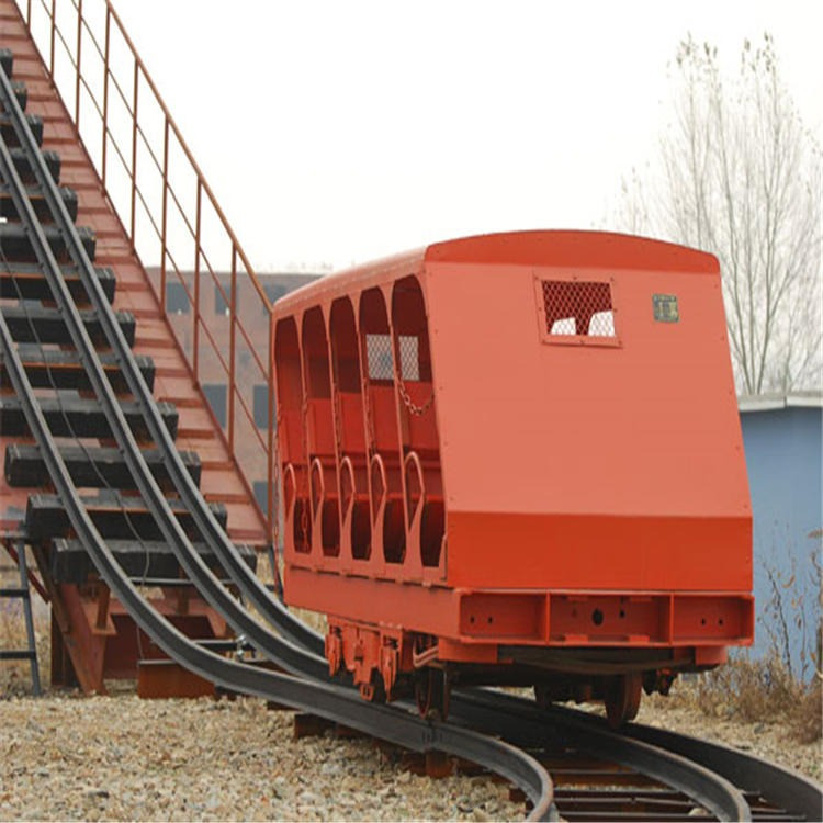 中恒插爪式斜井人车图片 煤矿用人员输送设备 井下用斜井人车安全